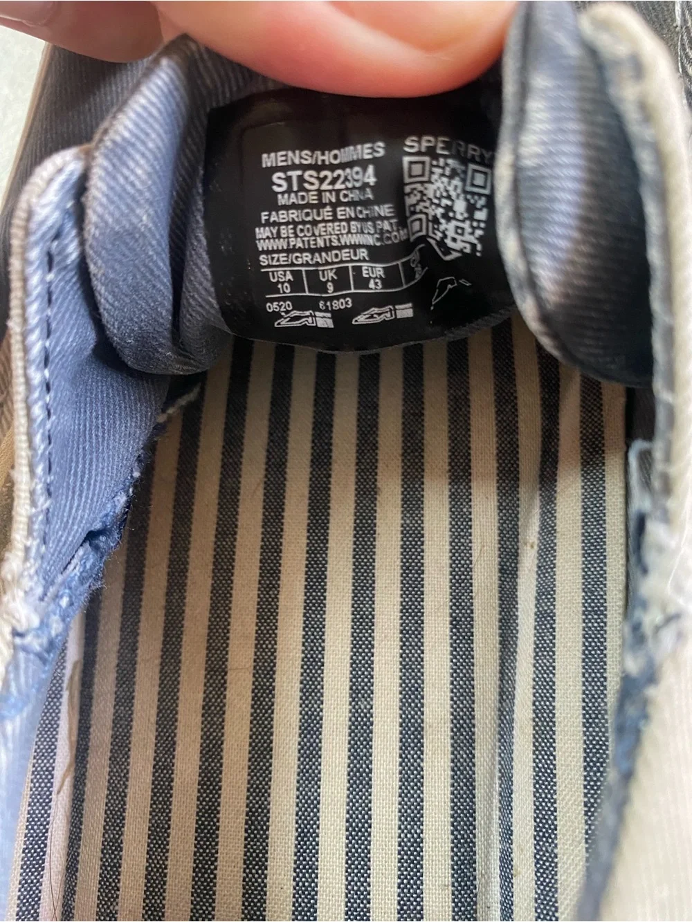 Sperry Men's Two-Tone Canvas Boat Shoes in Navy and Tan